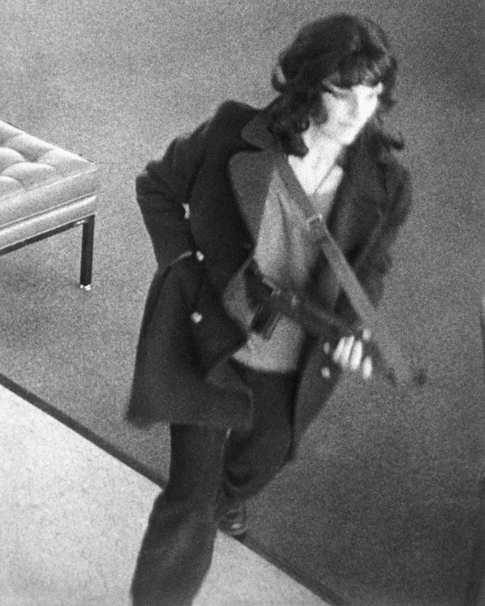 security camera photograph of Patricia 'Patty' Hearst - during the robbery of the Hibernia Bank in S…