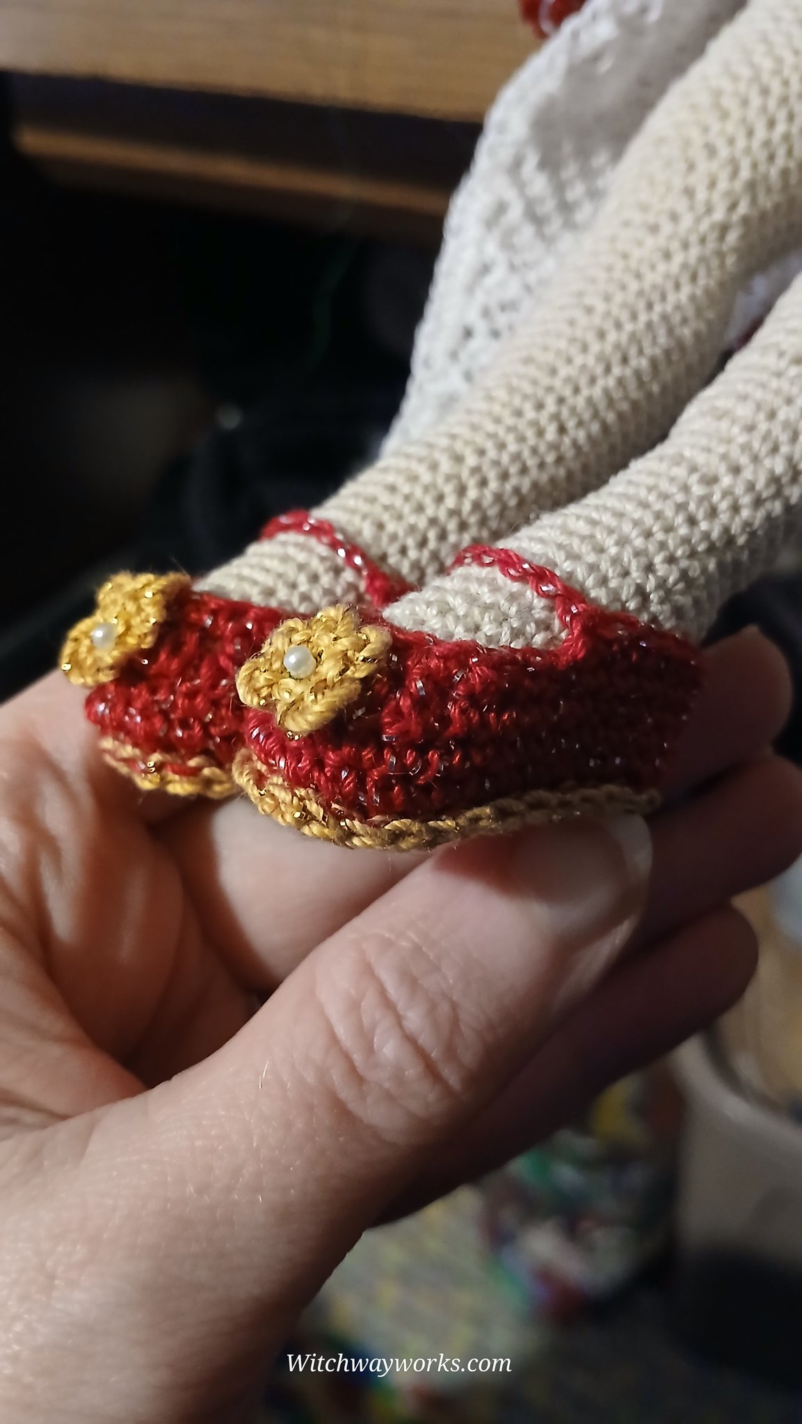 Here's a peek at Florie's progress so far. There's more to do on the hat, and then it's pretty much…