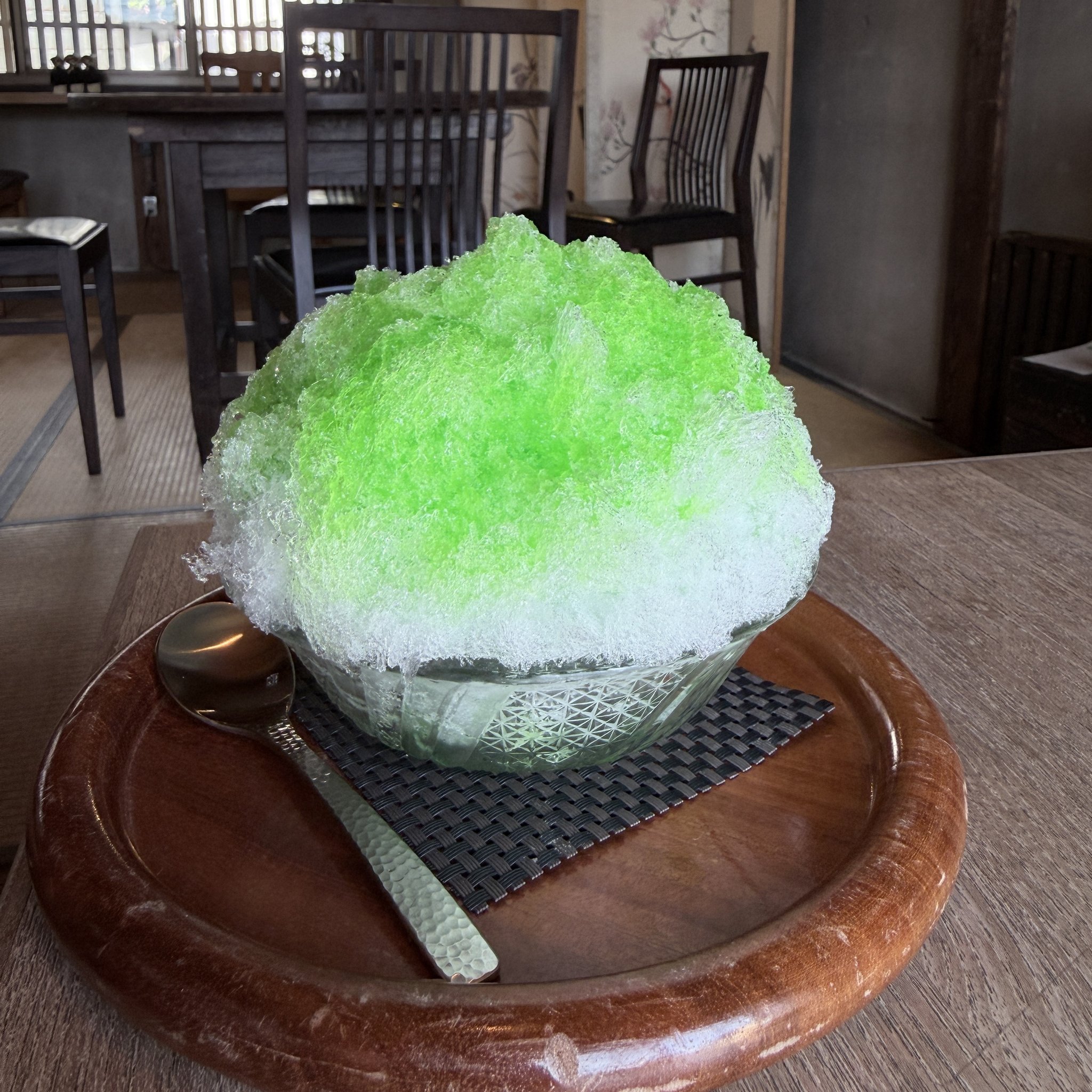 Having melon kakigōri now in a traditional Japanese house ca…