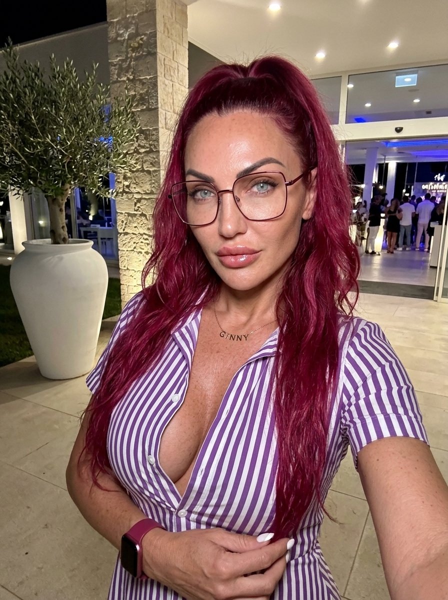 Intellectual glasses, purple stripes, and a look that debunk…